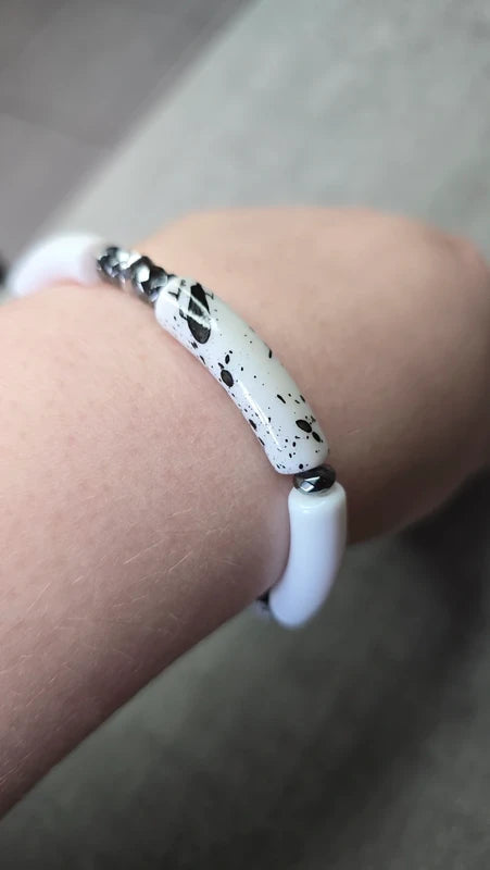 Bracelet - fait main - tube acétate noir blanc dalmatien - pierre naturelle hématite - extensible tendance