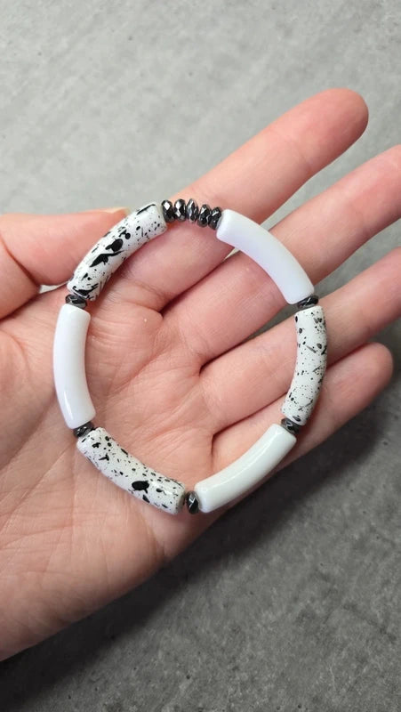 Bracelet - fait main - tube acétate noir blanc dalmatien - pierre naturelle hématite - extensible tendance