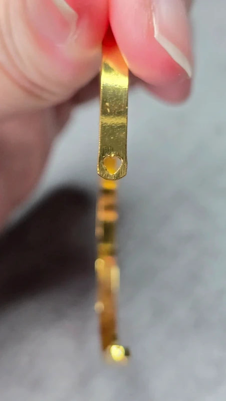 bracelet jonc - neuf - doré - gravé best friends & sisters - ajustable - acier inoxydable - idée cadeau