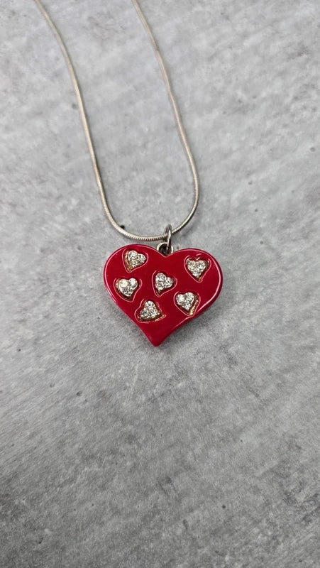 collier vintage - neuf - cacharel - rare - chaine argentée - pendentif coeur strass - chic