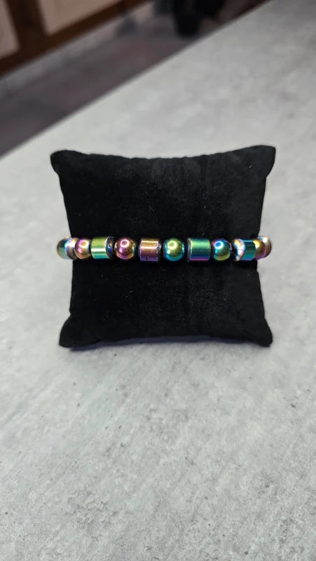 bracelet - neuf  - fait main - élastique - perles pierre naturelle hématite - multicolore irisé reflet arc en ciel - moderne