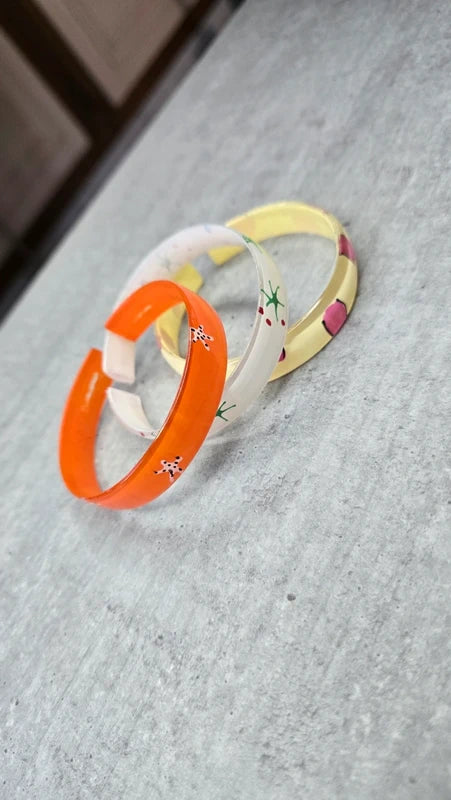 bracelet bangle vintage - neuf - orange étoile ou beige leopard rose ou blanc rétro pop art - esprit Y2K années 90 2000