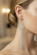 boucles d'oreilles vintage - neuf - strass argenté - longue pendante - élégante chic - légère - chaine fine