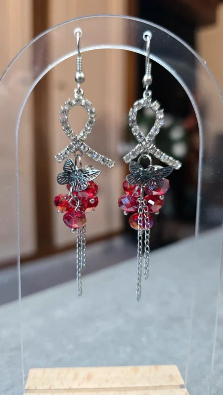 boucles d'oreilles vintage - Y2K années 2000 - noeud strass perle facette papillon - argenté rouge noir - légère chic