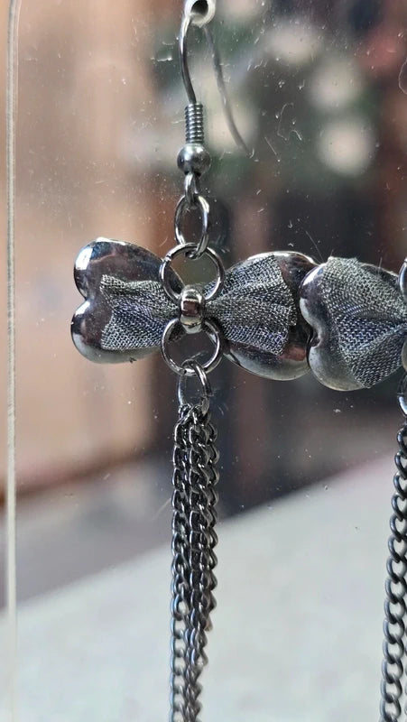 boucles d'oreilles vintage - neuf - y2k années 2000 - double noeud noir pampilles chaines - chic élégante pendante légère