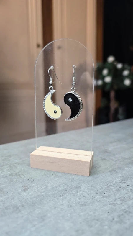 boucles d'oreilles vintage Y2K années 2000 - neuf - yin yang noir blanc strass - symbolique tendance légères