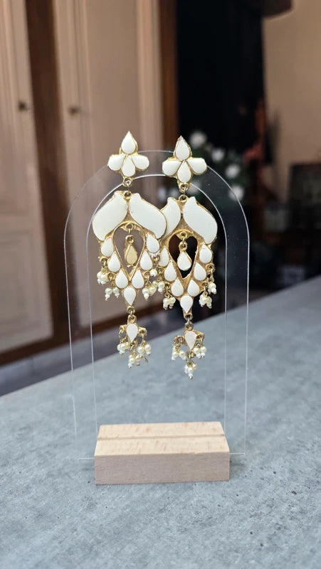 boucles d'oreilles vintage années 80 - neuf - émaille blanc doré - perles pampilles - élégante chic légère pendante