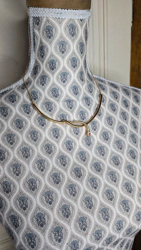collier vintage chic - neuf - acier inoxydable - chaine doré pendentif noeud serpent pierre rose strass argenté - élégant