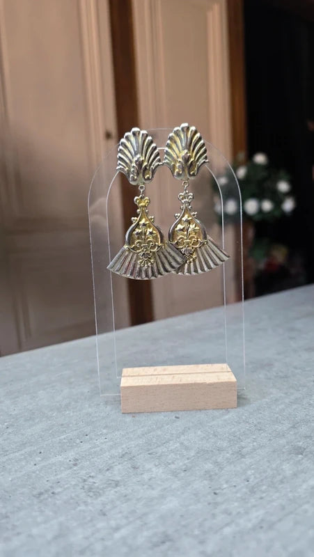 boucles d'oreilles vintage années 80 - baroque - doré argenté - relief - travaillé - ancien antique - légère pendante
