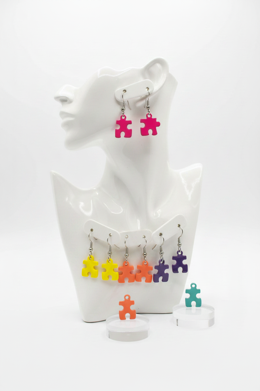 boucle d'oreilles - neuf - forme puzzle ou forme note musique - lot de 5 ou 10 - légère - orange jaune rose violet bleu - femme fille
