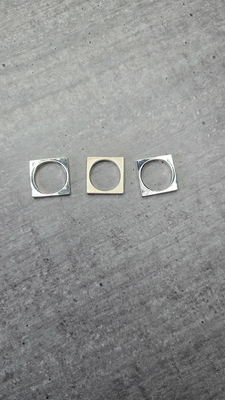 lot 3 bagues - géométriques carrées - argenté beige brillant mat - moderne - 19 mm