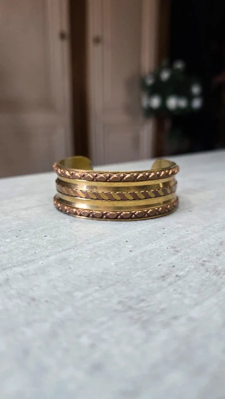 bracelet manchette vintage - neuf - laiton - doré cuivre tressé - détails relief gravé - homme femme