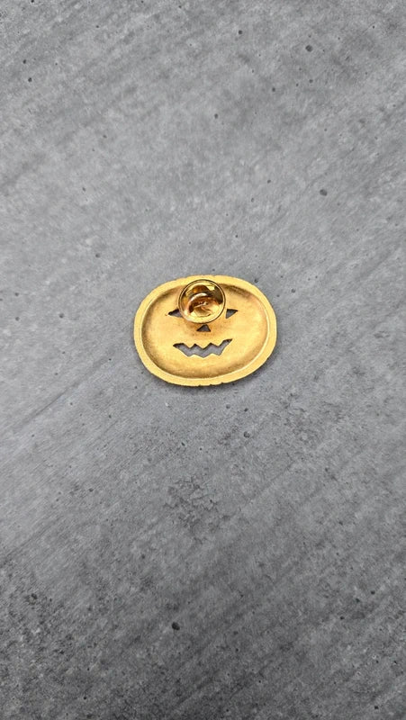 Broche pin's vintage - neuf - citrouille doré halloween rare - rétro - mixte homme femme collection