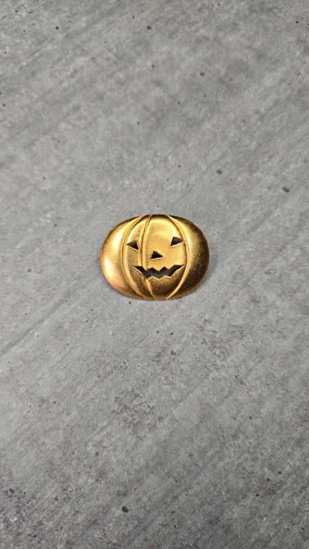 Broche pin's vintage - neuf - citrouille doré halloween rare - rétro - mixte homme femme collection