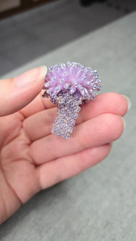 bague vintage - neuf - perles violette parme lila ou marron - volume relief - ajustable - originale - effet fleurs pompon