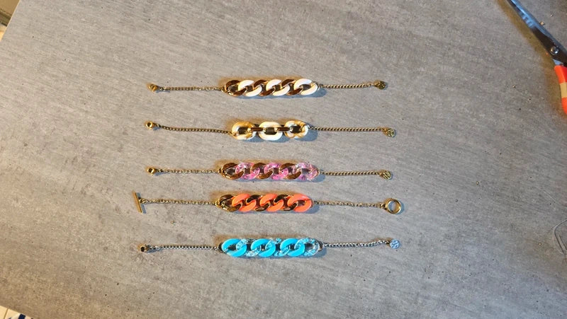 bracelet - fait main - chaine acier inoxydable doré - maillon résine marbré marron caramel blanc - tendance