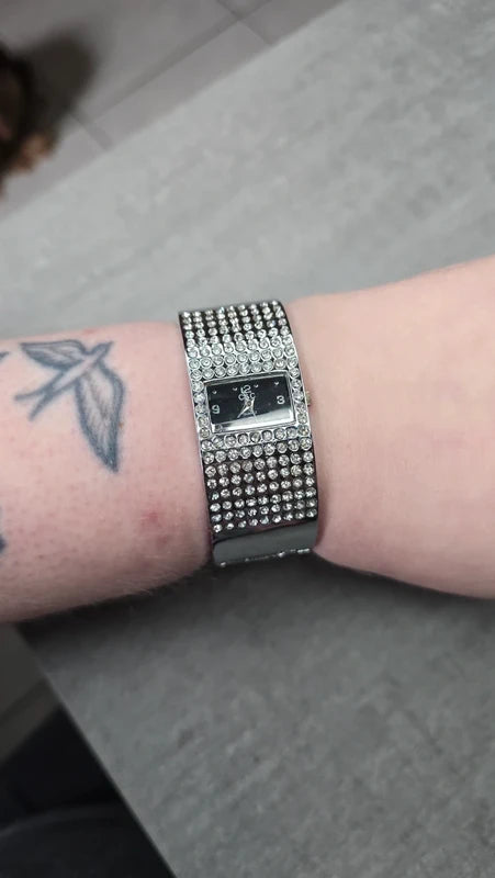 montre vintage - strass brillant - argenté - style bijou élégant chic glamour - effet bracelet manchette