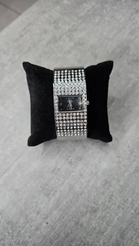 montre vintage - strass brillant - argenté - style bijou élégant chic glamour - effet bracelet manchette