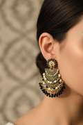 boucles d'oreilles vintage - neuf - perles - effet éventail - fleurs doré noir gris blanc - longue pendante