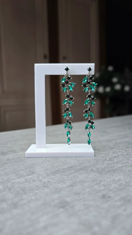 Boucles d'oreilles acier inoxydable - neuf - pierre strass vert et turquoise - pendante légère - chic et élégante
