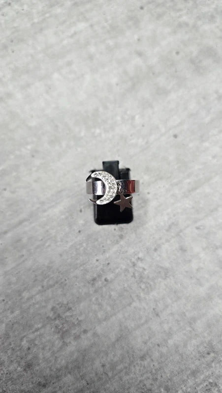 Bague anneau neuf - argenté strass - charms breloques lune étoile - taille ajustable - tendance - acier
