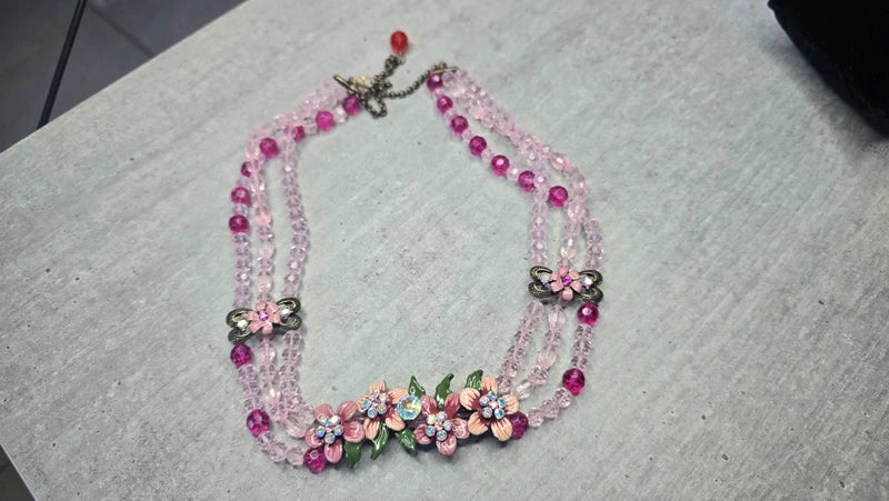 Collier vintage - neuf - rose fuchsia - perles pierre strass brillant - fleurs - chic tendance élégant