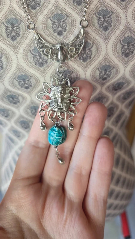 collier sautoir vintage - chaine argenté - pendentif travaillé pharaon - pierre turquoise - rare antique égyptien