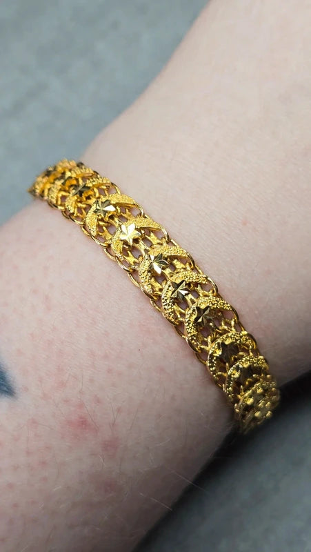 bracelet vintage - neuf - effet gourmette - acier inoxydable doré - motif ajouré travaillé maille - style rétro - chic