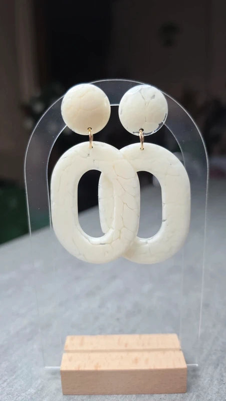 boucles d'oreilles ronde ovale blanc crème effet marbre légère
