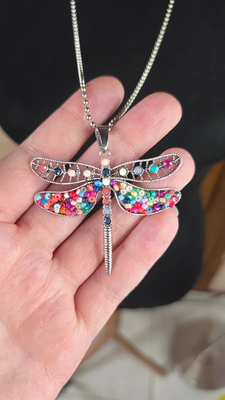 collier sautoir vintage papillon libellule perles multicolore argenté ajouré pierre