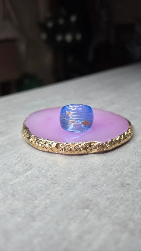 bague en verre soufflé - bleu translucide et paillette cuivrées