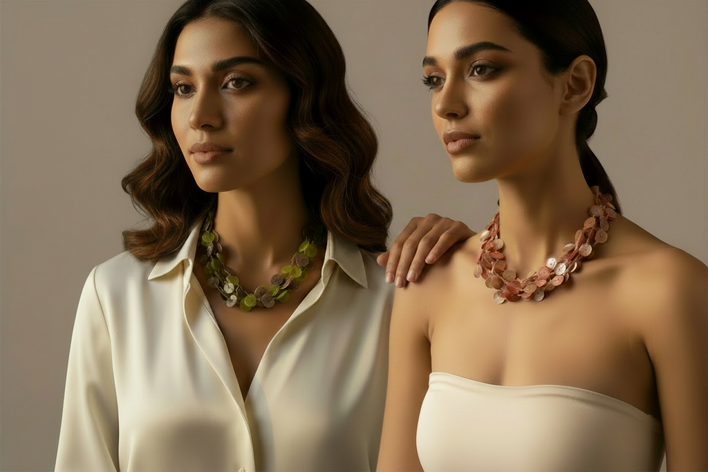 Collier vintage - neuf - perles nacre reflet irisé- vert ou rose - coquillage - multi rangs cascade - bohème chic