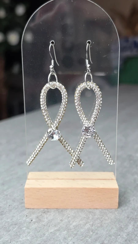 boucles d'oreilles - rare -  maille argentéE - strass brillant - pierre facette noeud - tendance - légères