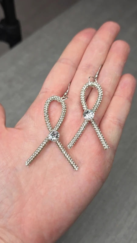 boucles d'oreilles - rare -  maille argentéE - strass brillant - pierre facette noeud - tendance - légères