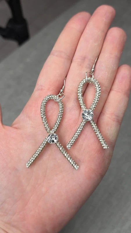 boucles d'oreilles - rare -  maille argentéE - strass brillant - pierre facette noeud - tendance - légères