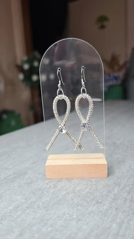 boucles d'oreilles - rare -  maille argentéE - strass brillant - pierre facette noeud - tendance - légères