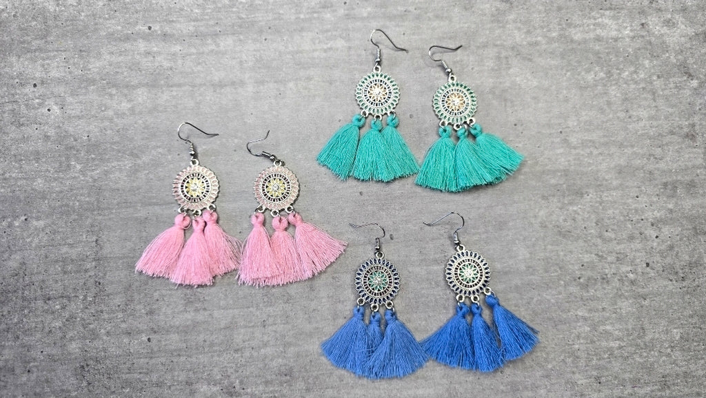 boucles d'oreilles - neuf - mandala pompons strass - rose jaune argenté - style amérindien légère pendante