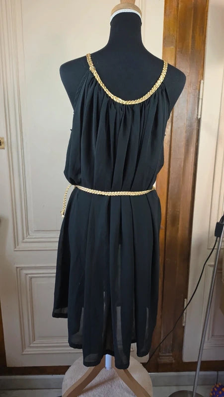 superbe robe noire - ceinture tresse doré - taille unique - large plage été - élégante - taille unique 38 au 46
