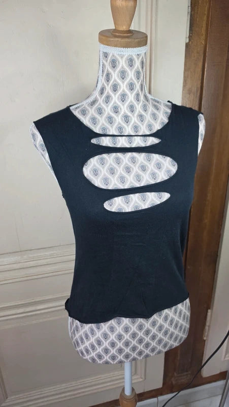 débardeur noir - taille L 40 42 - très original - altenative - ajouré devant et dos