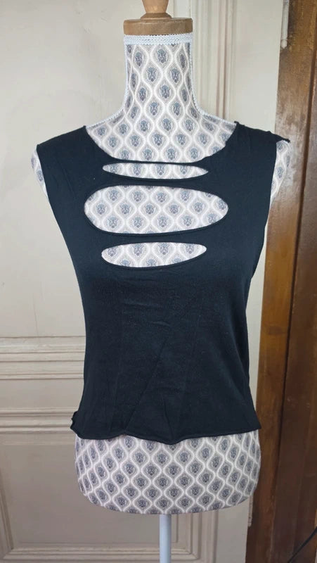 débardeur noir - taille L 40 42 - très original - altenative - ajouré devant et dos