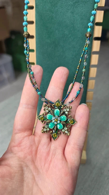 collier vintage - bleu turquoise vert perles strass - brillant - pendentif fleur