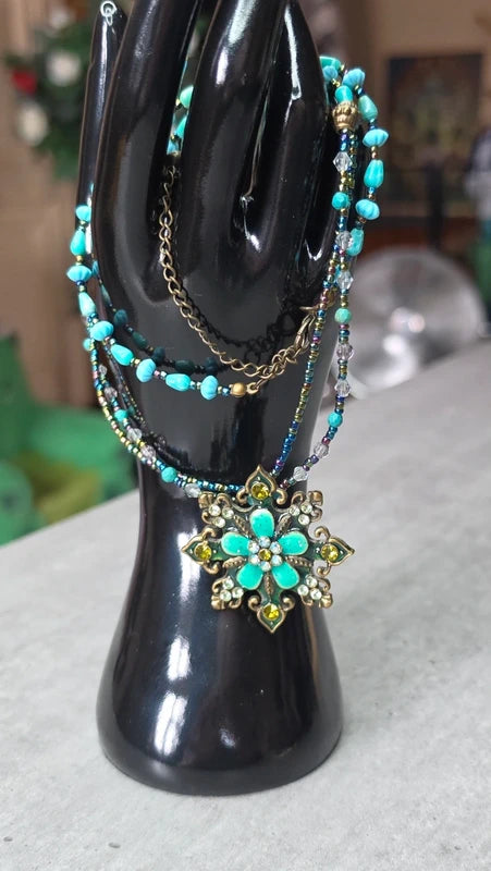 collier vintage - bleu turquoise vert perles strass - brillant - pendentif fleur